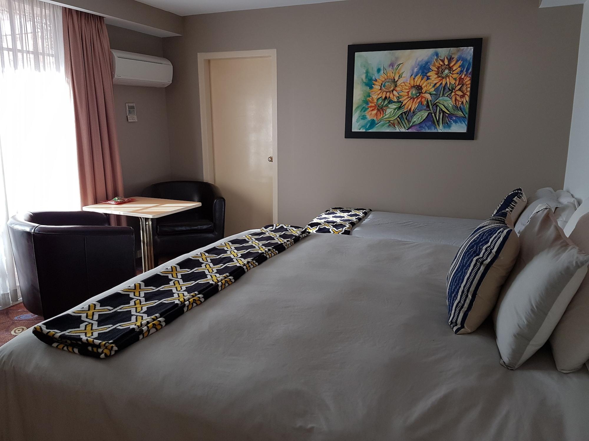 Golden Age Motor Inn Queanbeyan Ngoại thất bức ảnh