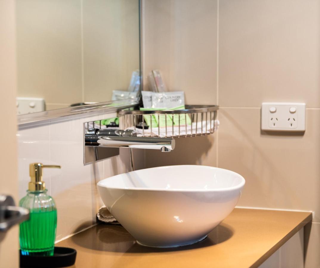 Golden Age Motor Inn Queanbeyan Ngoại thất bức ảnh