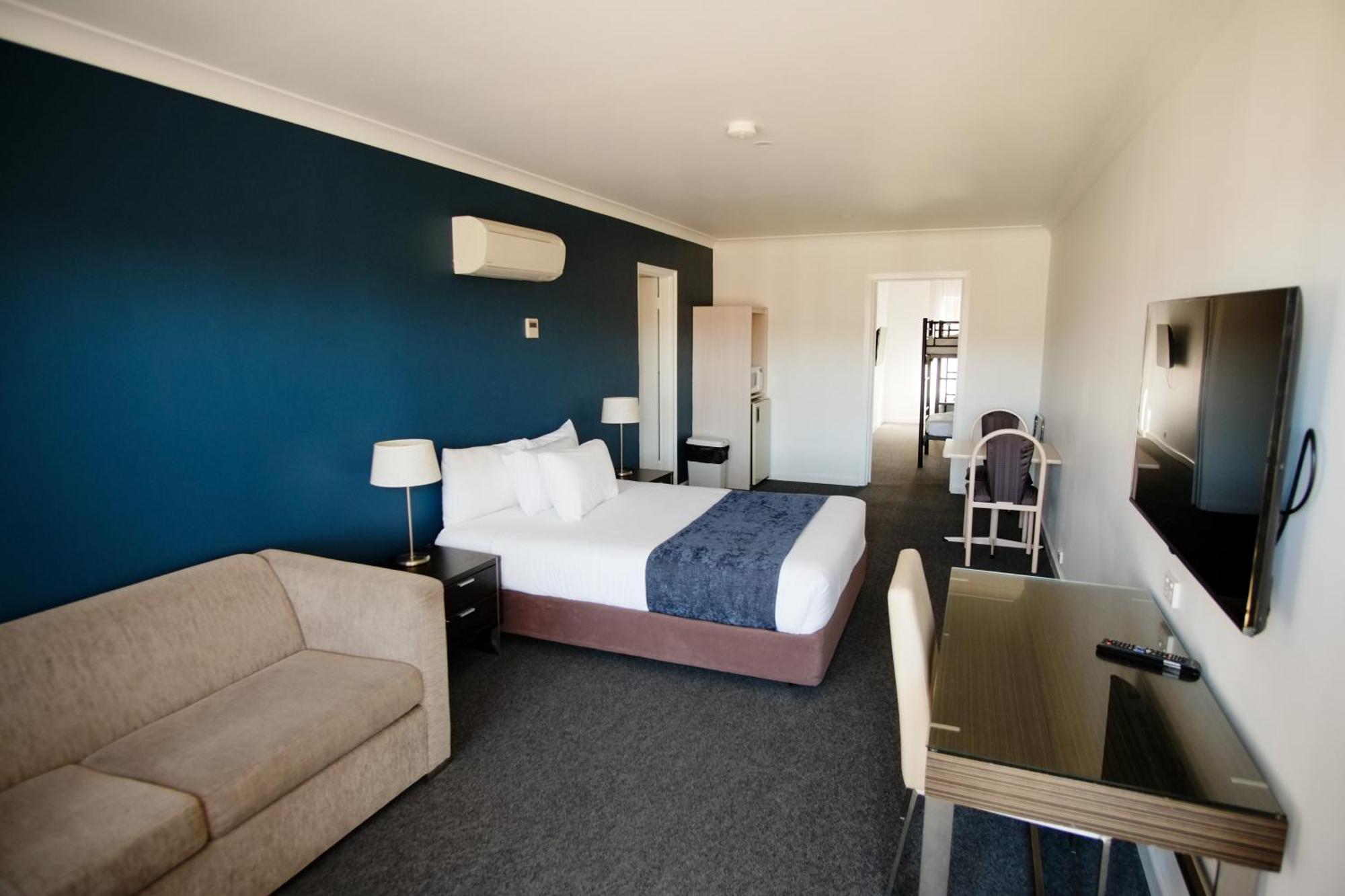 Golden Age Motor Inn Queanbeyan Ngoại thất bức ảnh